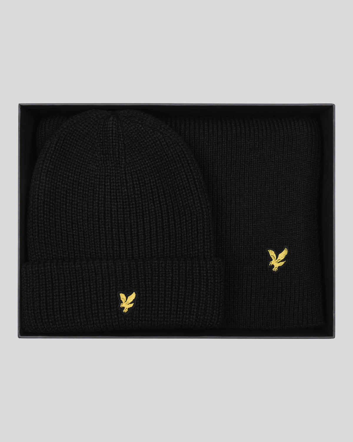 Lyle & Scott Ribbed Beanie and Scarf Set (jet black) - Blue Mountain Store